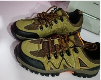 Outdoor Hiking Waterproof Non-slip Low-cut Hiking Shoes (Option: Khaki-39)